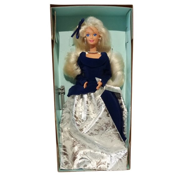 Winter Velvet Barbie #15571 AVON Blue/Silver Gown Vintage 1995 NRFB MINT - Picture 1 of 11